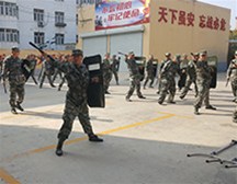 福山區(qū)保安公司骨干保安員參加民兵應急連訓練