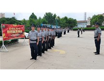 煙臺(tái)福山保安公司利用假期時(shí)間加強(qiáng)對(duì)校園保安隊(duì)伍的全面化、規(guī)范化訓(xùn)練！